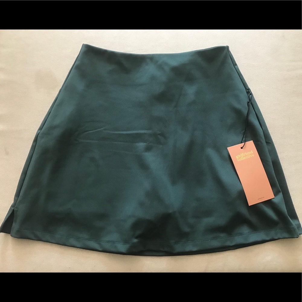 Girlfriend Collective the Skort size M “moss”